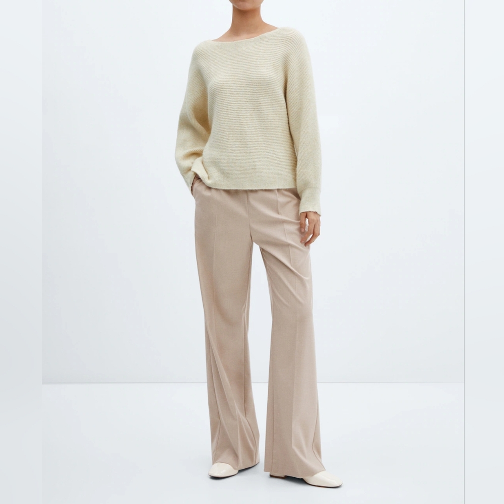 Elegant Beige Women's Wide-Leg Pants ( didn't' wear)
